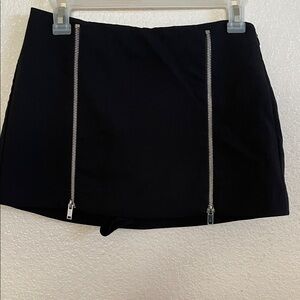 Zara Black Mini Skirt with Zipper Detail